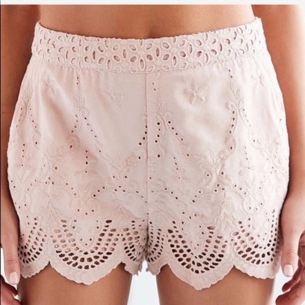 Kimchi blue lace embroidered shorts